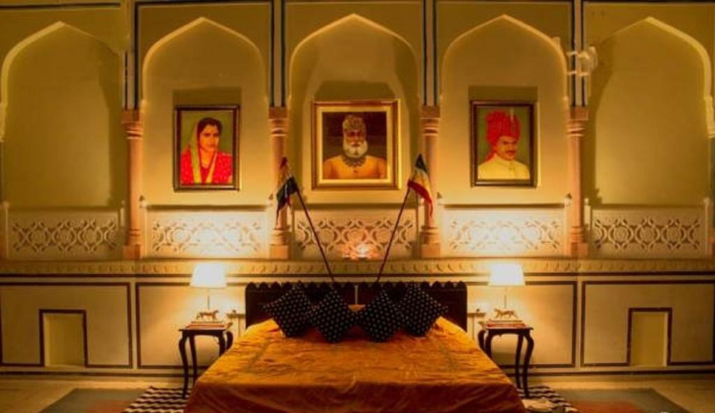 The Umaid Vilas Royal Heritage Haveli Jaipur Oda fotoğraf